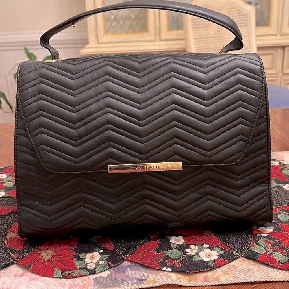 NWOT- Tahari handbag